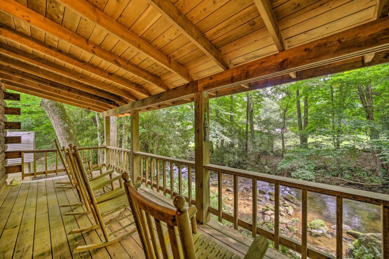 Scenic Creekside Cabin With Wraparound Porch! Villa Highlands Bagian luar foto