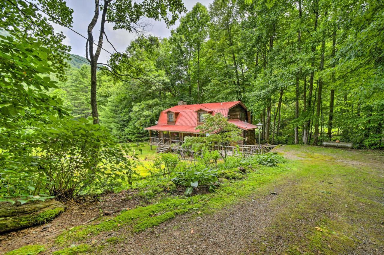 Scenic Creekside Cabin With Wraparound Porch! Villa Highlands Bagian luar foto